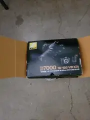NIKON D7000 18-55 vr kit Wires ONLY Accessories in box WITHOUT Camera Lences.