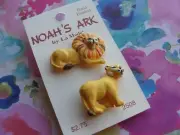 Vintage Buttons Noahs Ark Collection Lions Lion HandPainted LaMode 1-1/2" NOS AG