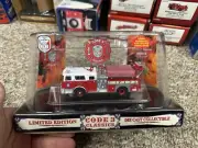 1/64 CODE 3 Classics Fire Diecast Yonkers NY E396 MACK CF Pumper