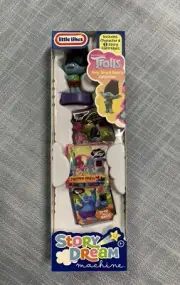 Little Tikes Story Dream Machine Trolls Hug Sing & Dance Collection, New
