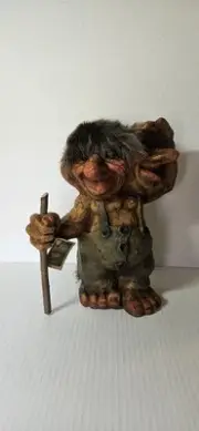 10.5” Nyform Troll with Two Heads #101 Vintage Norwegian Folk Art Small Scuffs