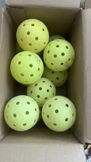 De Segunda Mano 12 Ball Golf Balls Indoor Outdolls Hollow Practice Plastic Ball