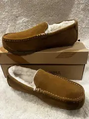KOOLABURRA by UGG - Ascot Moccasin Slipper Size US 7/EU40 Chestnut