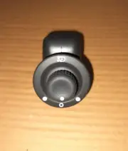 Renault Duster Mirror Adjusting Switch