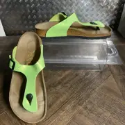 Birkenstock Papillio Gizeh Leather Regular Fit Sandal LIME METALLIC GREEN Size 7