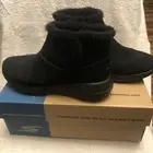Skechers WARM On The Go Joy Bundle Up Black Women's Winter Boots-Size 7.5 NWB