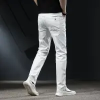 在飛比找蝦皮購物優惠-大尺碼【28-40】弹性白色牛仔褲男 小直筒 修身寬松素色窄