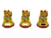 Amazing MANEKI NEKO Gold Fortune Cat Feng Shui Solar Powered Waving Gold Cat