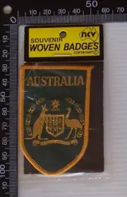 VINTAGE COAT OF ARMS AUSTRALIA EMBROIDERED SOUVENIR PATCH CLOTH SEW-ON BADGE