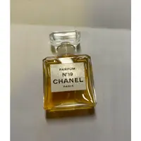 在飛比找蝦皮購物優惠-CHANEL 香奈兒 19號香精 7ml