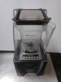 在飛比找Yahoo!奇摩拍賣優惠-《鑫進行》二手 美國 Blendtec Q-series 全