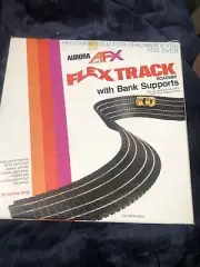 Nos AURORA AFX 36" FLEX TRACK ROADWAY W/ BANK SUPPORTS NO. 2532
