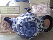 ASIAN DESIGN TEAPOT ~ BLUE & WHITE FLORAL ~ handpainted ~ & 2 SCENTED MUG MATS