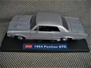 1 18 First generation 1964 Pontiac GTO Silver Muscle Car Sunstar