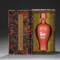 在飛比找Yahoo!奇摩拍賣優惠-舊藏 北宋 定窯紅地白剔刻鹿紋帶蓋梅瓶 尺寸高31.5公分 