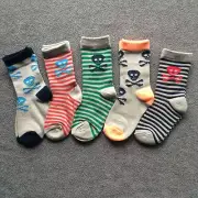 BULK... 5 pairs Kids Boys Skull and Crossbone Mid-calf Socks ...fits 1-2 years