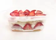 Pack 10 Cake Box Meal Prep Containers. Reusable Plastic Food Storage with Lids