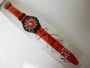 ROSSO CORSA! Swatch "1st" SKIN SIGNED By TYRA BANKS! NIB-RARE! Cracked Case.