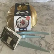 NordicWare Premier Collection Swirl Bundt Pan And Bundt Finishing Tool Kit NIP