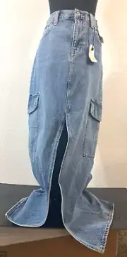 NWT-Levi's junior denim skirt - size 29 - blue denim high front slit