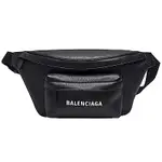 BALENCIAGA 巴黎世家 經典EVERYDAY系列品牌字母LOGO烙印小牛皮腰包/斜背包(黑)