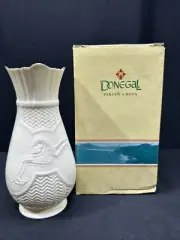 DONEGAL PARIAN IRISH FINE PORCELAIN TEXTURED VASE CELTIC MICHAEL CASSIDY SIGNED