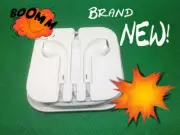 Apple iPhone with Remote & Mic Earphones EarPods ( NEW )