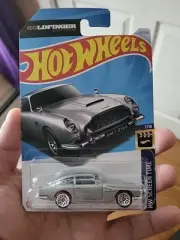 Hot Wheels Aston Martin 1963 DB5 HW Screen Time James Bond Goldfinger HTB36