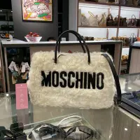 在飛比找Yahoo!奇摩拍賣優惠-⭐️ 香榭屋精品店 ⭐️  Moschino 白色毛毛黑Lo