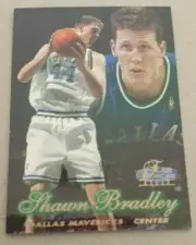 1997-98 Flair Showcase Shawn Bradley Row 2 Card - Dallas Mavericks