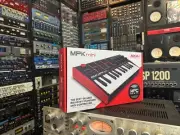 Akai Professional MPK MINI USB Keyboard Controller MPKMINI 25 key New ARMENS