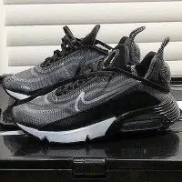 在飛比找Yahoo!奇摩拍賣優惠-Air Max 2090 黑銀 休閒 運動 慢跑 CW730