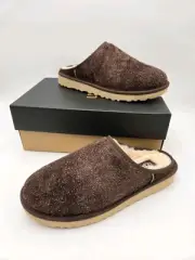 UGG Men's Size 9 Classic Slip on Shaggy Suede Slippers-Brown New in Box
