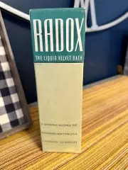Vintage Radox Bath Soak The Liquid Velvet Bath New Old Stock Sealed Box 14.9 Oz