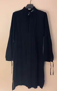 在飛比找Yahoo!奇摩拍賣優惠-【精品】DKNY 黑色長袖洋裝 女裝 Size 16