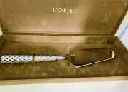 L’Objet Handcrafted Platinum Plated Collectible Braid Cake Server