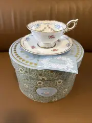 Wedgwood Ribbons And Roses Harlequin Tea Cup And Saucer Set