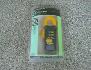 New Greenlee CM-330 20A 200A 400A CAT III Digital AC Clamp Meter Free Shipping