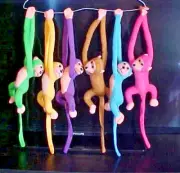 YELLOW MONKEY ADORABLE SOFT PLUSH VELCRO HANDS HANG WRAP AROUND NECK ARM LEG