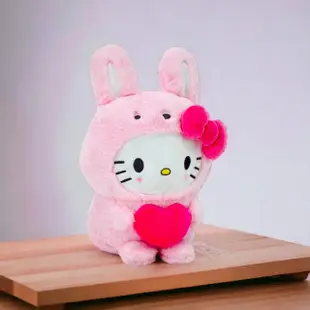 【HELLO KITTY】12吋粉兔抱心KITTY 30公分(凱蒂貓HELLO KITTY絨毛娃娃玩偶 2412062)