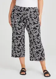 [Taking Shape] Taking Shape Printed Crop Pant Size 22 in Black / TAN - Plus Size Women's Clothing Black / Tan