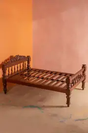 Vintage Carved Wooden Bed Royal Luxury French Carved Gilt Style Bed