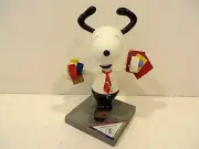 PEANUTS ON PARADE - SNOOPY DELIVERS