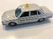 BMW 528i E28 White "BMW Servicemobil" 1:43 scale diecast model # 82 22 9 417 112