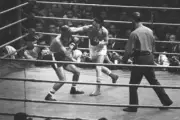 Masao Oba v Betulio Gonzalez - WBA Flyweight Title 1971 OLD BOXING PHOTO 14