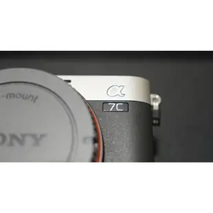 極新 - SONY α7C A7C 全片幅單眼數位相機 / 單機身 / 銀色 / 公司貨 / 快門數 約6000