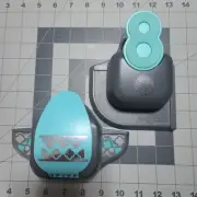 We R Memory Keepers Scallop Large Paper Punches 2pc