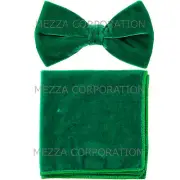 New in box Vesuvio Napoli men's pre tied Bow tie & Hankie Velvet Emerald Green