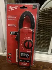 MILWAUKEE (2237-20) 600 Amp AC/DC Digital Clamp Meter HVAC/R New Free Shipping
