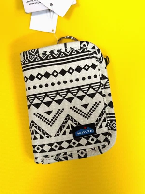 KAVU Zippy Wallet ~ Knitsy Bitsy